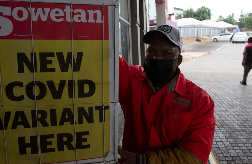 Variante Ómicron: el Gobierno dispuso que las personas que lleguen desde África deberán hacer un aislamiento obligatorio