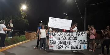 Continúan los problemas de agua en Puerto Iguazú.