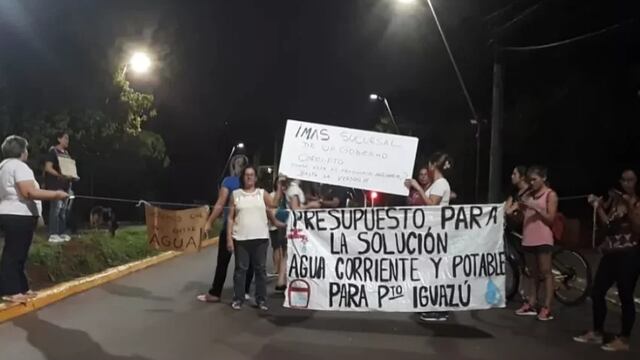 Continúan los problemas de agua en Puerto Iguazú.