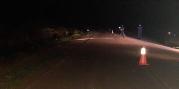 Accidente fatal en Comandante Andresito: un motociclista fallecido y un menor herido.