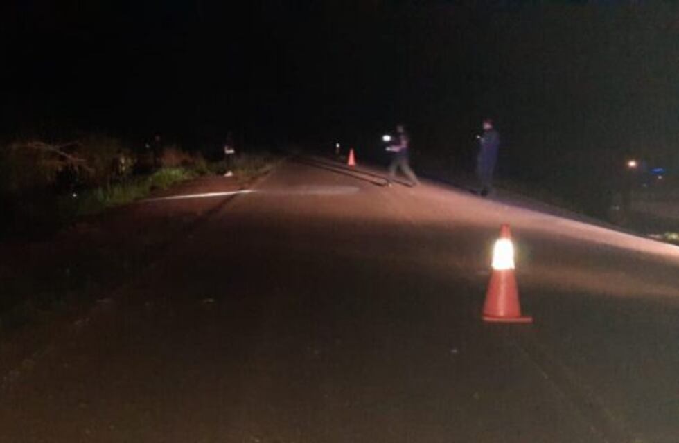 Accidente fatal en Comandante Andresito: un motociclista fallecido y un menor herido