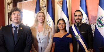 Javier Milei y Karina en el inicio del segundo período de Nayib Bukele como presidente de El Salvador.