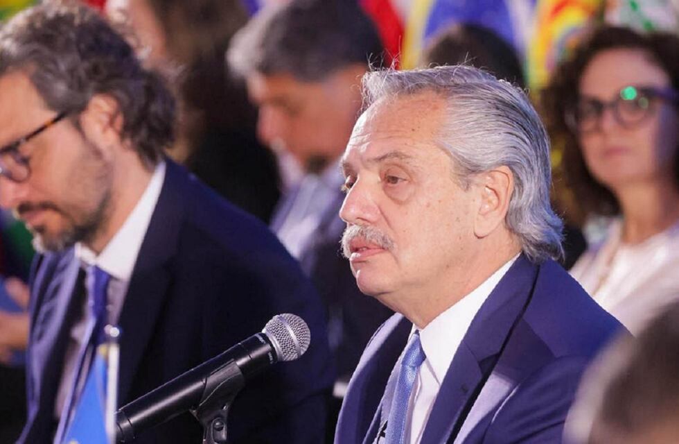 En medio de la presión de La Cámpora para eliminar las PASO, Alberto Fernández pidió “no tergiversar los procesos electorales”