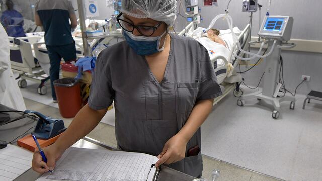 Internación covid (Orlando Pelichotti)