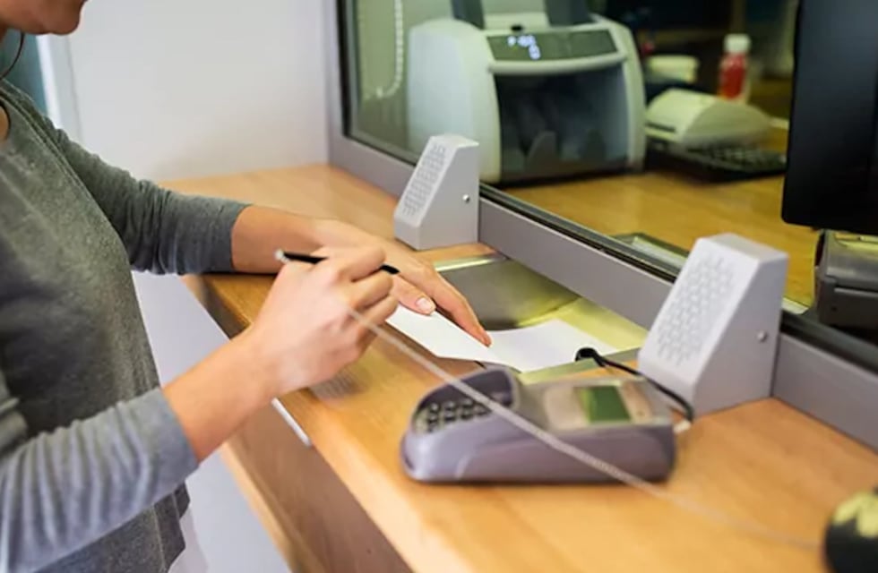 Sueldos en enero de 2026: cuánto cobra un empleado bancario