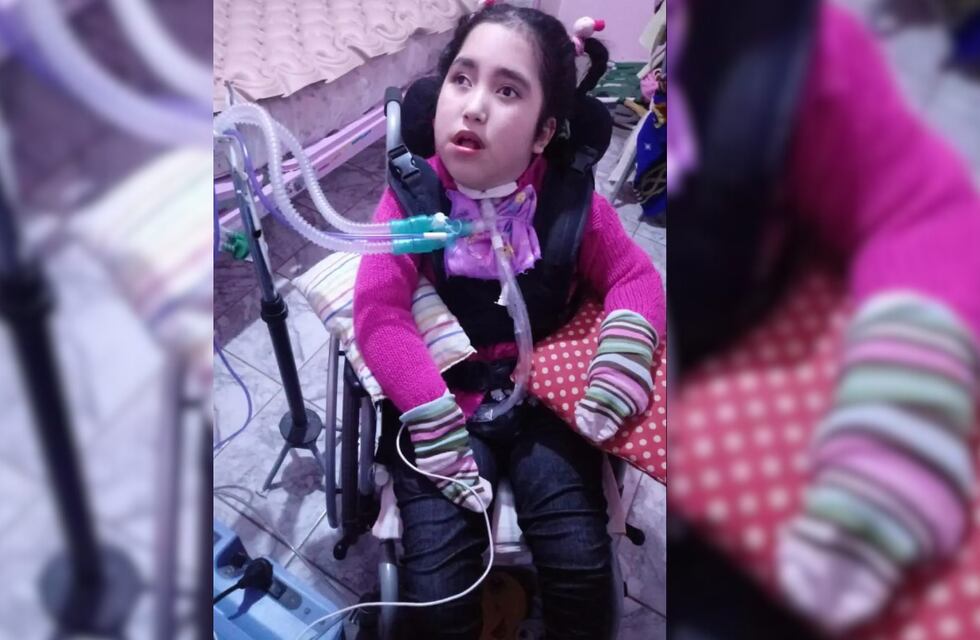 Carla, la joven sanjuanina que necesita un medicamento muy caro y no lo pueden conseguir