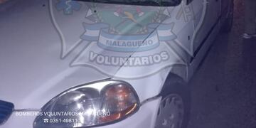 Dos mujeres fueron atropelladas en la colectora.