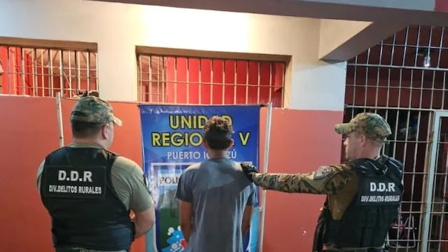 Detienen a un joven en Andresito por herir de un disparo a su vecino.