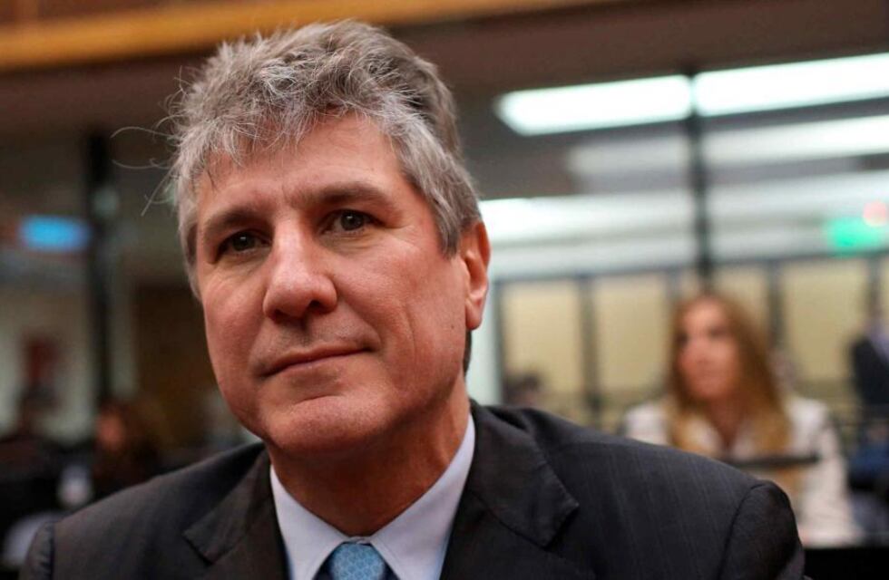 Le revocaron el arresto domiciliario a Amado Boudou pero seguirá en su casa