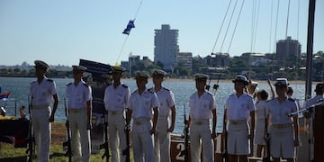La EBY intimó a desalojar El Brete de Posadas y el Liceo Naval Storni quedaría afectado.