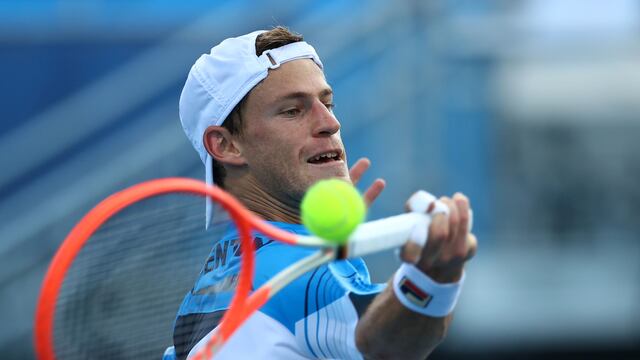 El Peque ganó en su debut en singles.