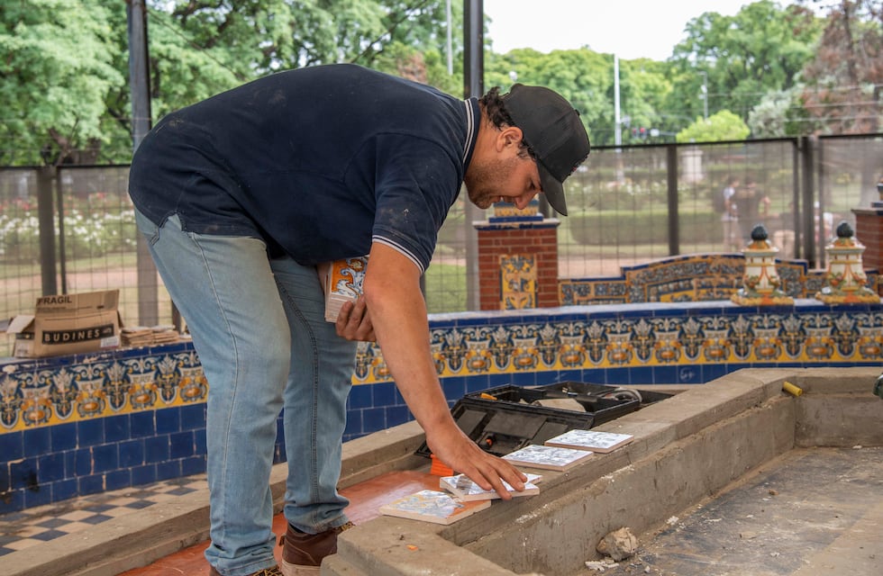 Fuente de los Españoles: Gimnasia y Esgrima de La Plata paga la reparación en Rosario