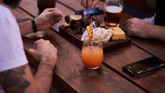 Los gastronómicos abrirán todos los días en protesta por la restricción de abrir solo tres días los fines de semana