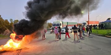 Vecinos realizan reclamos en Ingeniero White.