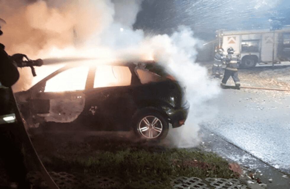 Violencia y autos quemados en Rosario: la Justicia liberó a los sospechosos