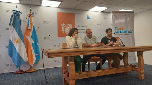 Se realizó la charla debate “Juventudes en Antártida”