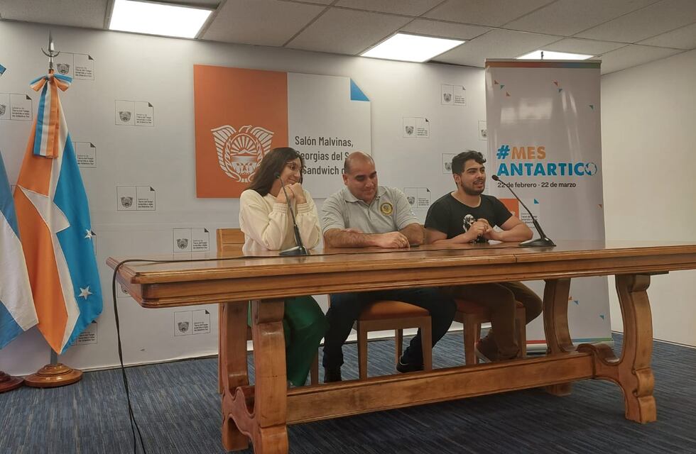 Se realizó la charla debate “Juventudes en Antártida”