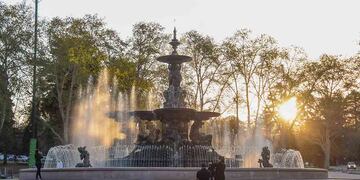Para este lunes se espera una jornada con calor en Mendoza.