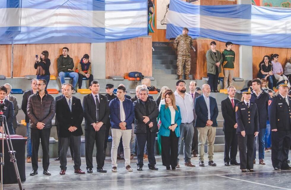 La Municipalidad de Ushuaia participó de los 201° Aniversario de la Policia Federal