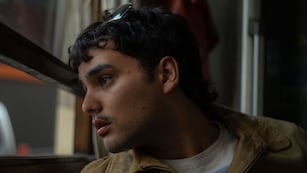 Broke Carrey lanzó “Río de la Plata”, 3 canciones donde muestra su lado más patriota