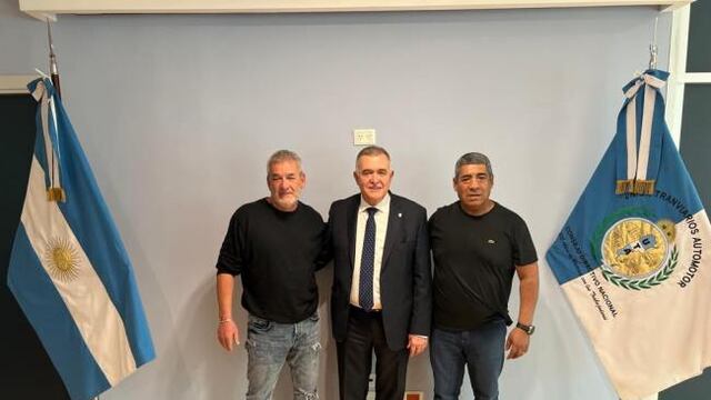 Jaldo se reunió con el secretario del Interior de la UTA Nacional, Jorge Kiesner y el secretario General UTA Tucumán Cesar González