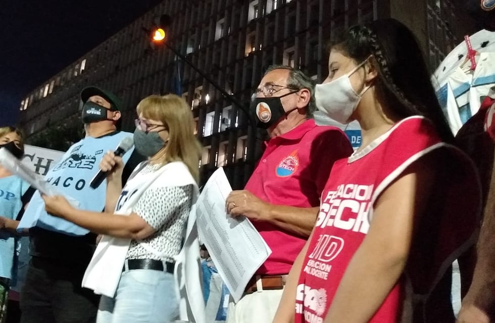 Sindicatos docentes rechazan propuesta de Gobierno