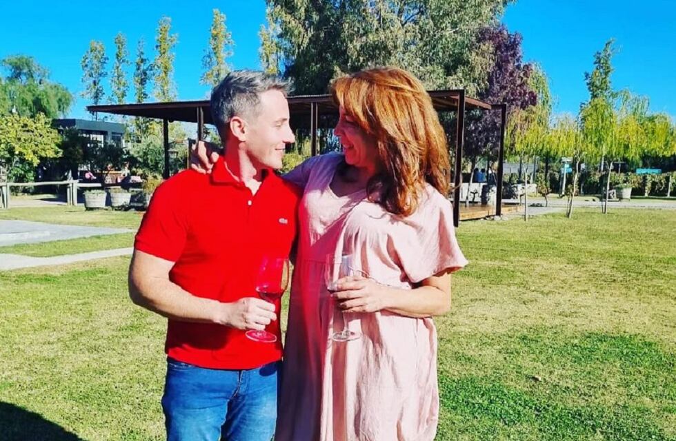 Lizy Tagliani y el mendocino Sebastián Nebot festejaron su primer mes de novios a puro brindis