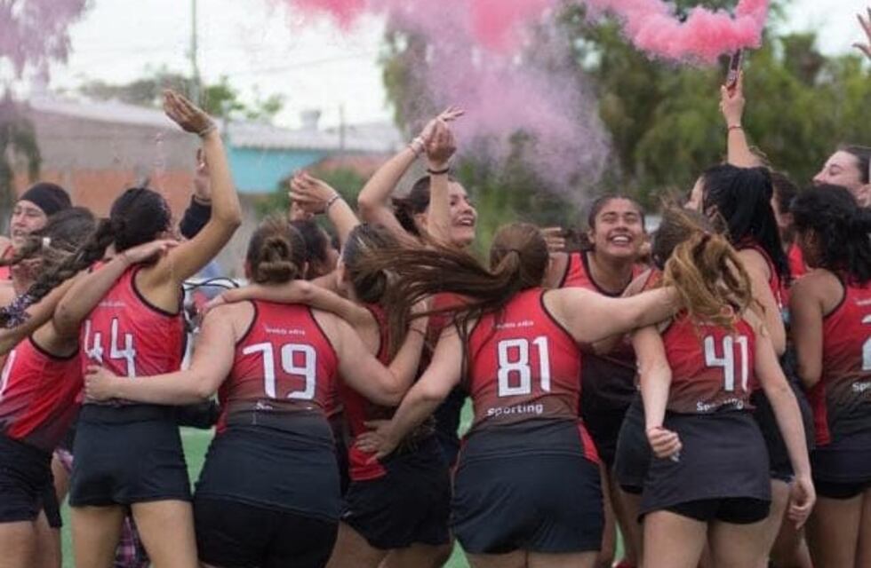 Hockey: Sporting tuvo un día inolvidable