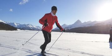 Se habilitó la pista de atletismo para la práctica de esquí de fondo.