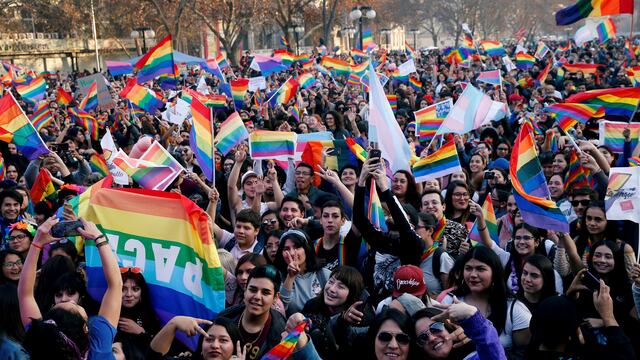 El Senado de Chile dio media sanción al proyecto de ley que propone legalizar el matrimonio igualitario. (Imagen ilustrativa)