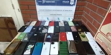 Detuvieron a 5 cordobeses por el robo de 45 celulares en el recital de Don Osvaldo en Bahía Blanca.