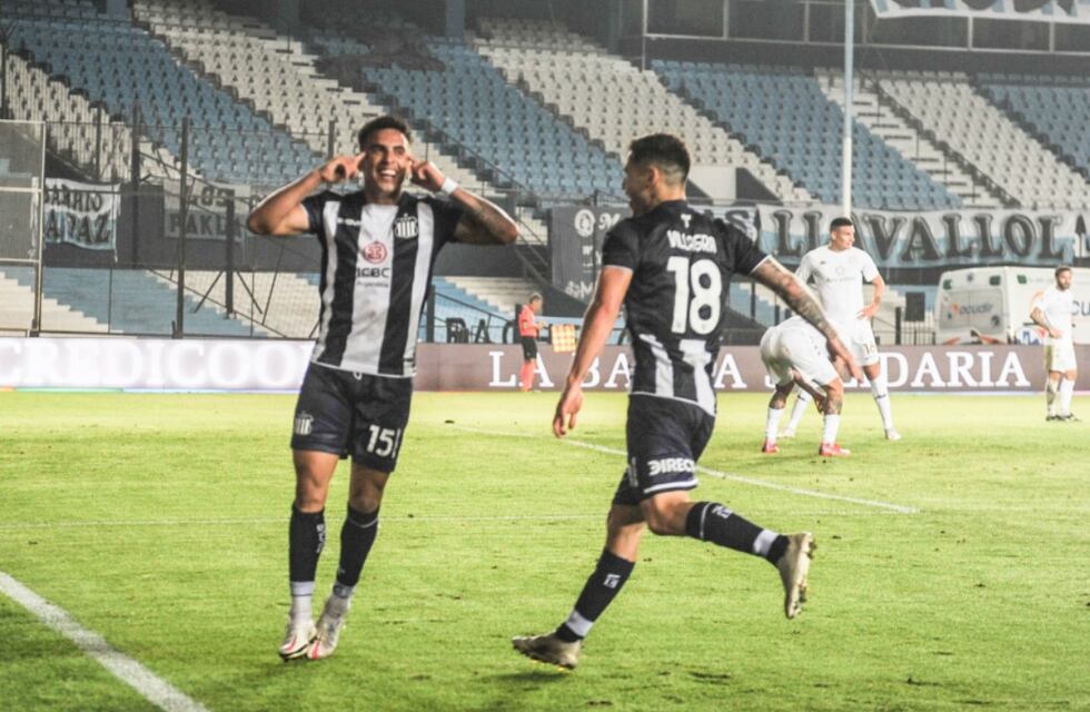 Enzo Díaz y otro gol de película en Avellaneda, para un Talleres protagonista y puntero