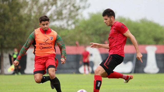 Guillermo Ortiz sumó minutos de fútbol junto a los suplentes rojinegros.