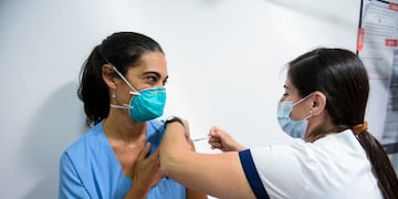 Llegaron más vacunas Sputnik al país y sigue la campaña en Córdoba.