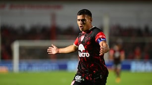 Hombre gol. Santiago Rodríguez, artillero de Instituto y del torneo (Javier Ferreyra / La Voz)