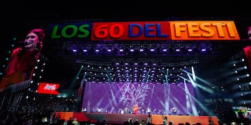 El imponente escenario Martín Fierro, actualizado en su estructura de luces, pantallas y sonido. (La Voz).