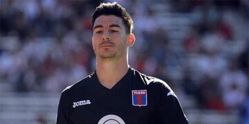 Gonzalo Marinelli cometió un error que derivó en el gol de Boca.