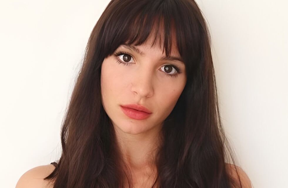 Brenda Asnicar sorprendió con una microbikini animal print que causó furor en las redes