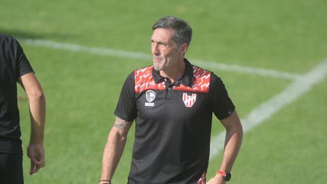 El DT de Instituto reconoció que el rival los superó en la primera parte, y que no hubo tiempo para revertirlo.