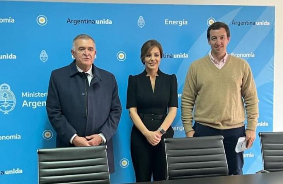 Jaldo se reunió con la secretaria y el subsecretario de Energía de la Nación Flavia Royón y Santiago Yanotti
