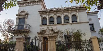 La casona Angelino Arenas, Civit y Boulogne Sur Mer es también conocida como la mansión embrujada.