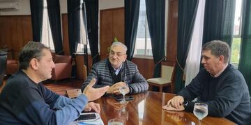 Reunión de Calvo y Pirola con el Director de Vialidad Nacional del Distrito 7, Javier Picinato