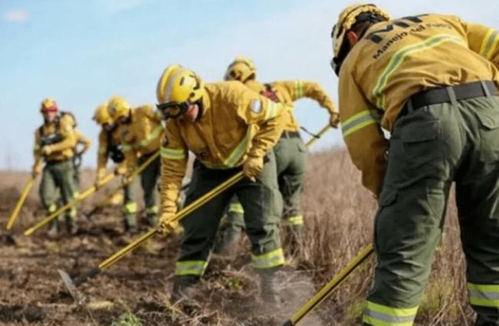 Jaldo destacó inversión en equipamiento para combatir incendios