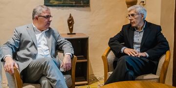 Esta en la Comisión Nacional de Evaluación y Acreditación Universitaria (CONEAU)