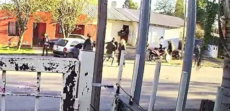 Se pelearon a la salida de un after, buscó el auto y los atropelló. (Foto: Gentileza)