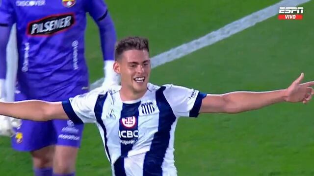 Federico Girotti festeja el empate de Talleres que perdía 1 a 0 ante Barcelona een Guayaquil