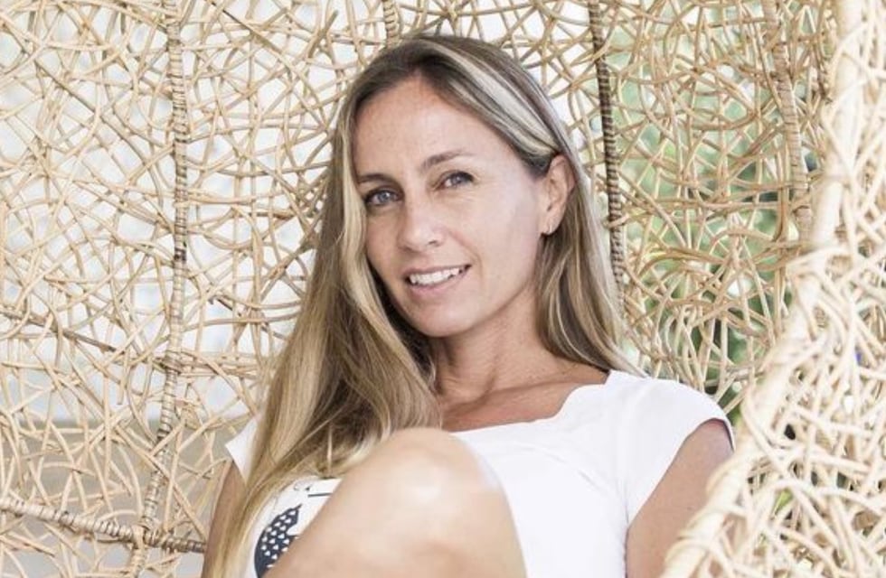 Desde Brasil, Gisela Dulko lució un traje de baño en color blanco y se robó todas las miradas