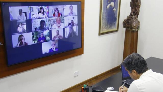 Capitanich analizó el comportamiento de la tasa de contagios junto a expertos del Comité de Seguimiento de COVID.