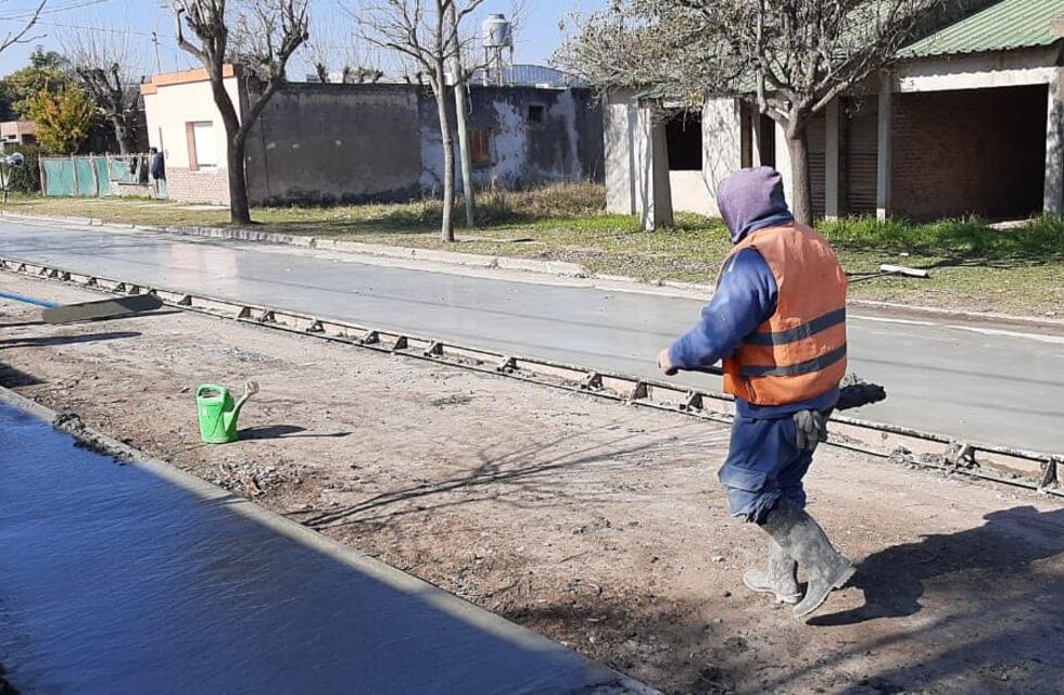 Pujato avanza con obras de pavimentación