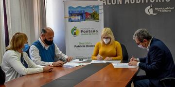 Fontana firmó acuerdo con la UNNE para consolidar la agricultura familiar